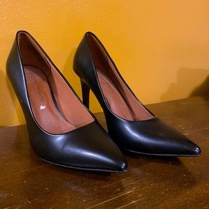 Christian Siriano black heels
